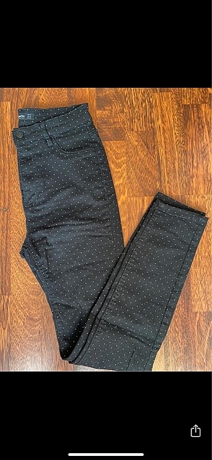 Stradivarius siyah puantiyeli pantolon