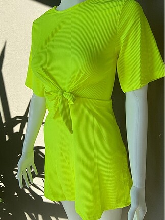 Neon sarı elbise