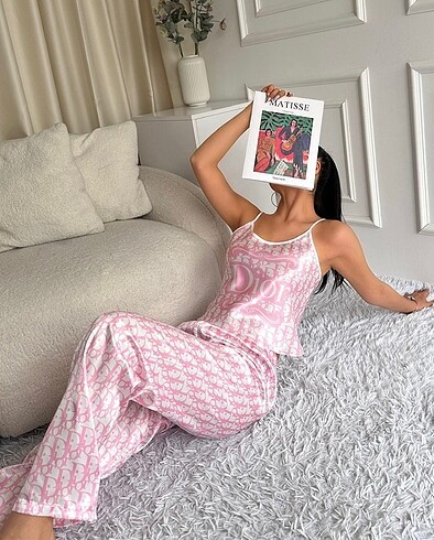 Dior pudra askılı pijama takımı