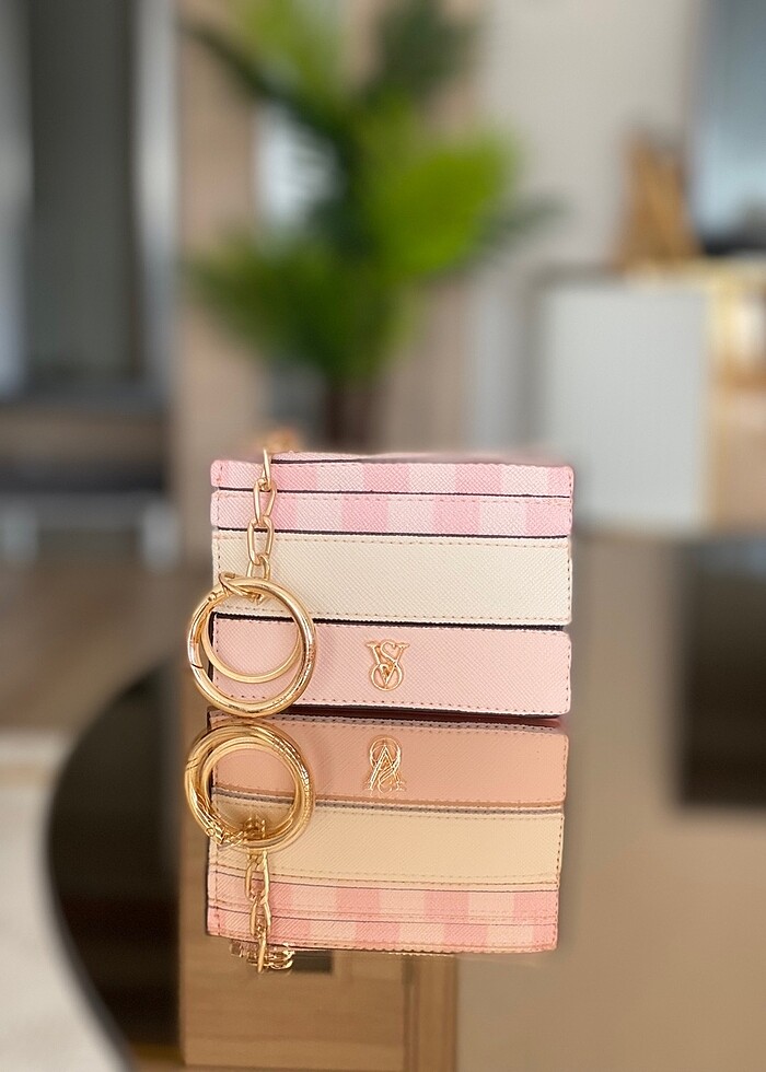 Victoria?s Secret pembe kartlık - Görsel 3