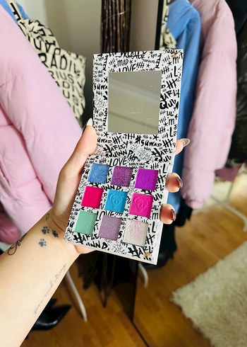 Revolution koleksiyon far paleti - Görsel 3