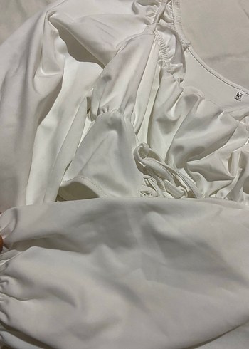 Beyaz Keten Drapeli Askılı Bluz - Görsel 3