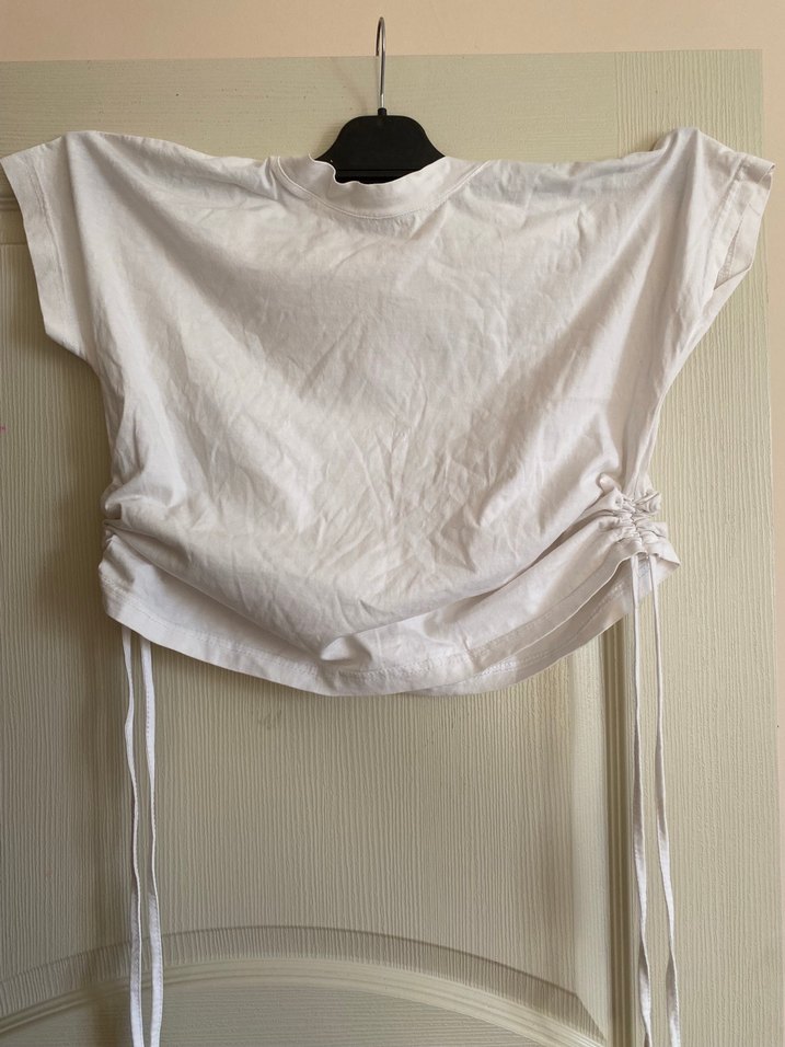 Kısa Kollu Beyaz Tişört - Görsel 2