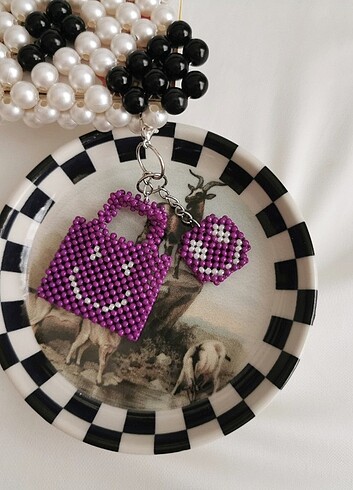 Beden Smiley Charm Set