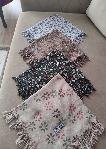 boncuklu eşarp - Görsel 2