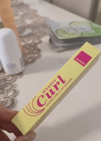 Avon Wonder Curl Maskara Bej