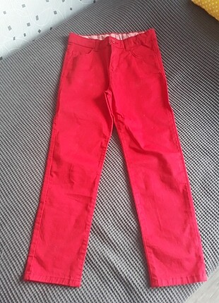 Kırmızı Pantolon 