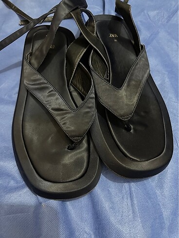 36 Beden lacivert Renk Zara sandalet