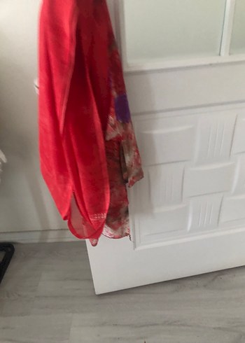 Kırmızı İpek Görünümlü Bohem Kadın Şal - Görsel 5