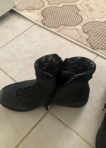 Fermuarlı Siyah Deri Kadın Bot - Görsel 9