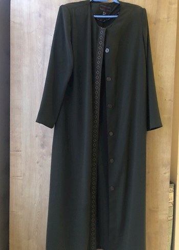 Düğmeli Uzun Haki Kadın Kaban - Görsel 8