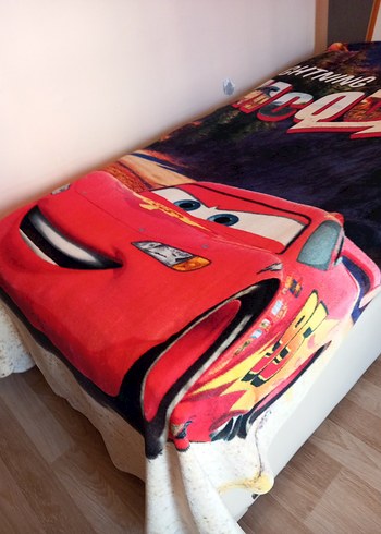 Şimşek McQueen'li tek kişilik battaniye - Görsel 2