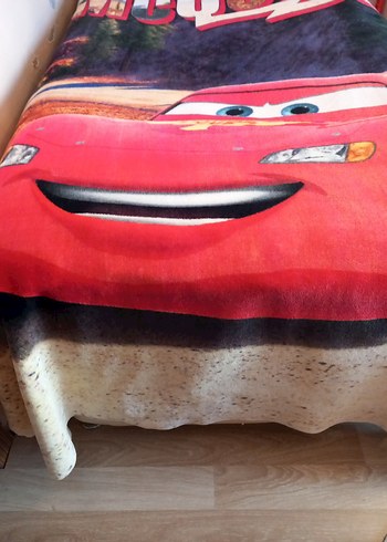 Şimşek McQueen'li tek kişilik battaniye - Görsel 5