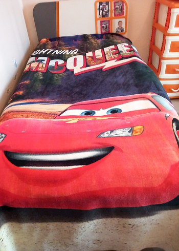 Şimşek McQueen'li tek kişilik battaniye - Görsel 4