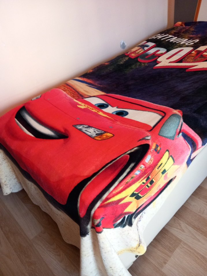 Şimşek McQueen'li tek kişilik battaniye - Görsel 2