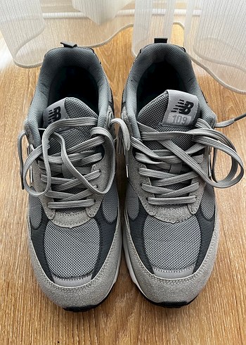 New Balance 109 Gri Spor Ayakkabı