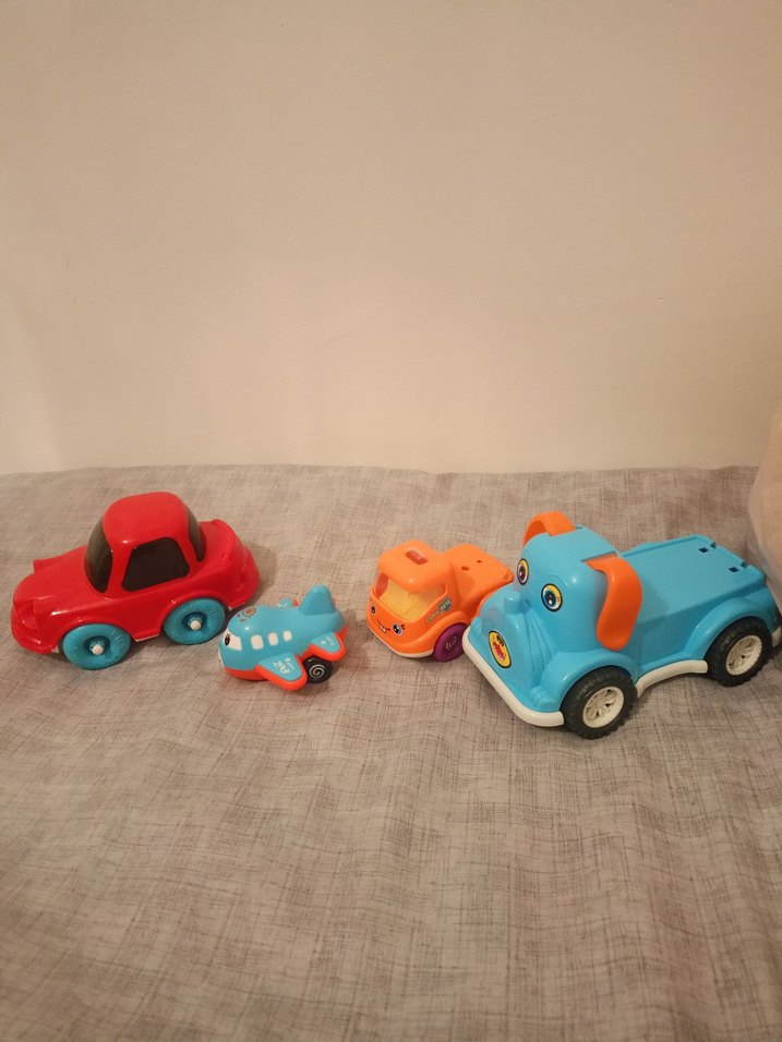 Renkli Oyuncak Araç Seti - Görsel 4