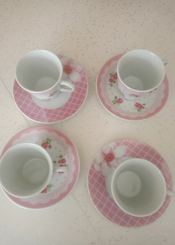 Pembe Desenli 4'lü Çay Fincanı Seti - Görsel 2