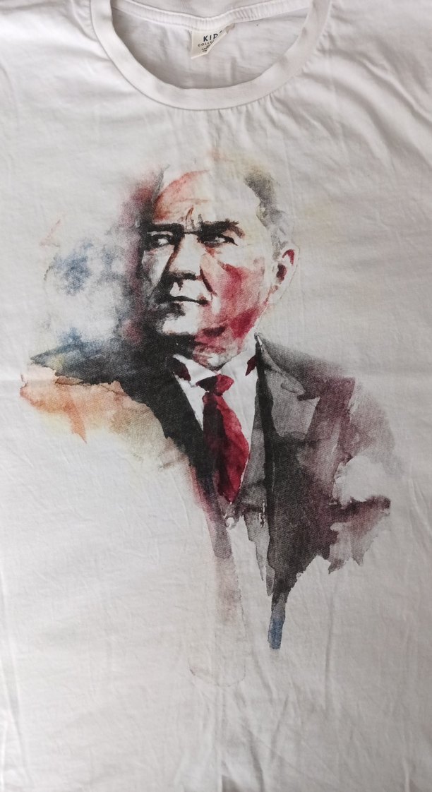 Atatürk Baskılı Beyaz Kısa Kollu Tişört - Görsel 2