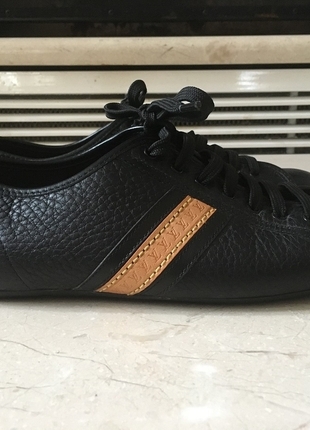 Louis Vuitton Siyah deri çok temiz sneakers 37.5