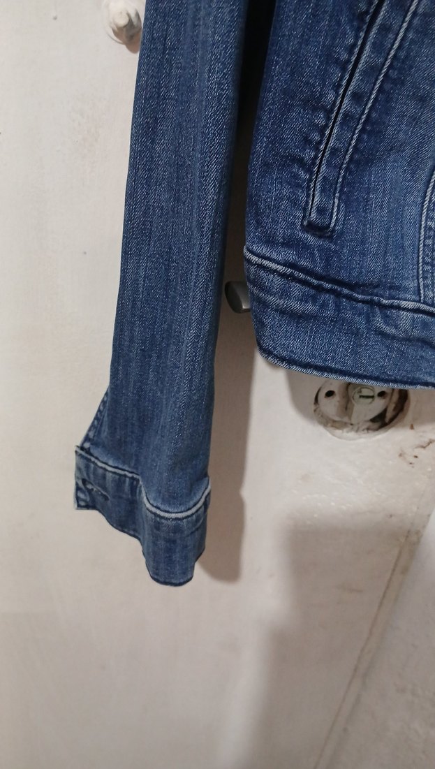 Düğmeli Mavi Kadın Kot Ceket - Görsel 4