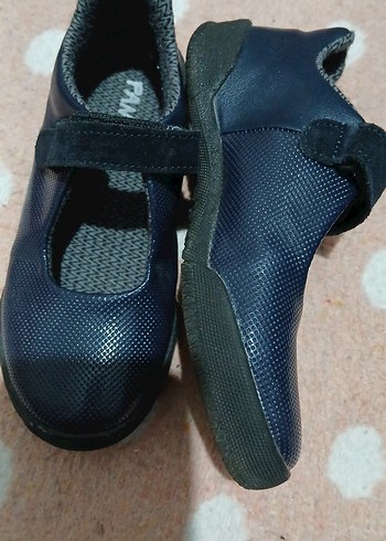 Kızlar için Koyu Mavi Tokalı Babet - Görsel 2