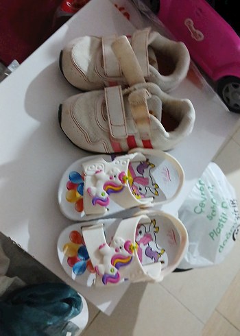 Kız Çocuk Beyaz Cırt Cırtlı Spor Ayakkabı - Görsel 11