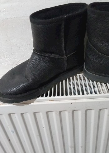 siyah bot - Görsel 3