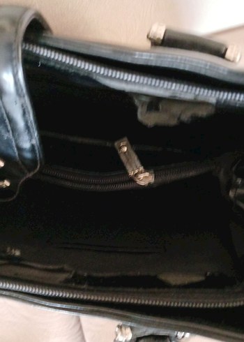 Siyah Parlak Deri Tokalı Kadın Çanta - Görsel 4