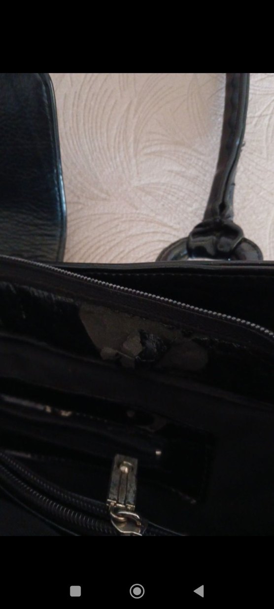 Siyah Parlak Deri Tokalı Kadın Çanta - Görsel 5