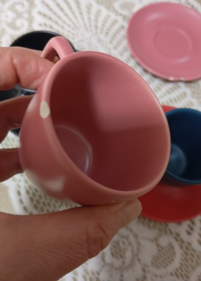 Üç adet fincan - Görsel 3