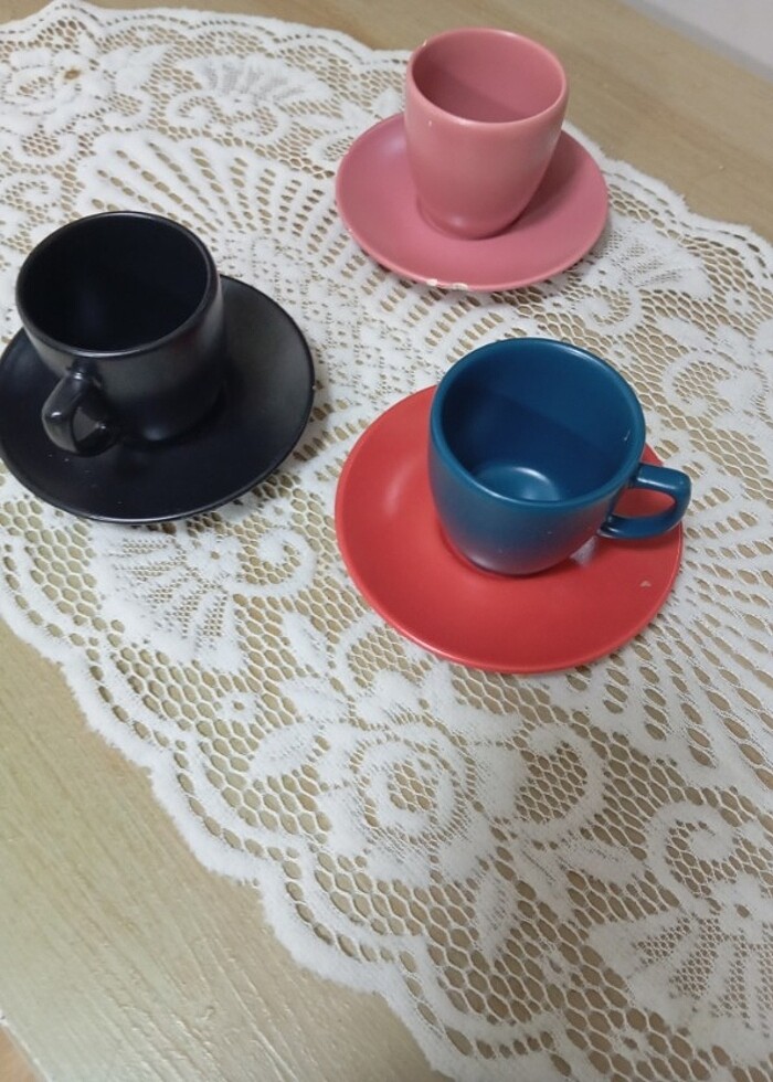 Üç adet fincan - Görsel 2