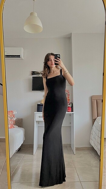 Siyah elbise