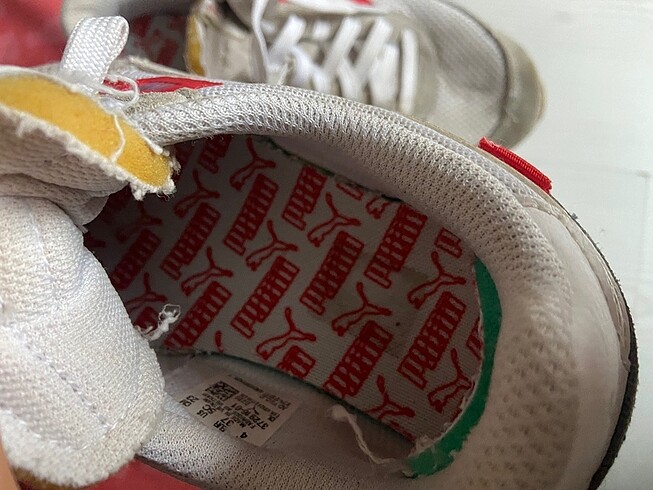 37 Beden beyaz Renk Puma orjinal spor ayakkabı