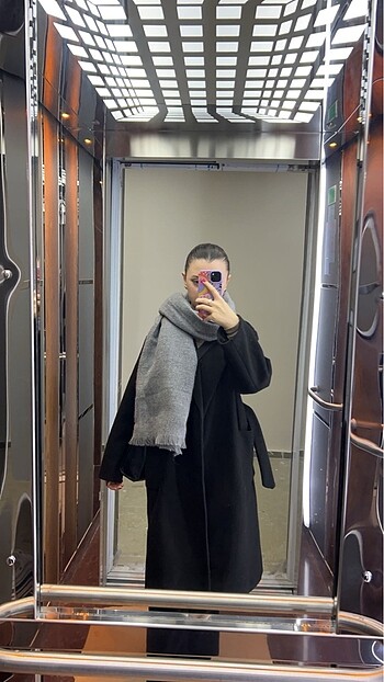 Siyah kaşe kaban