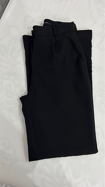 32 Beden siyah Renk Trendyolmilla siyah wide leg yüksek bel pantolon