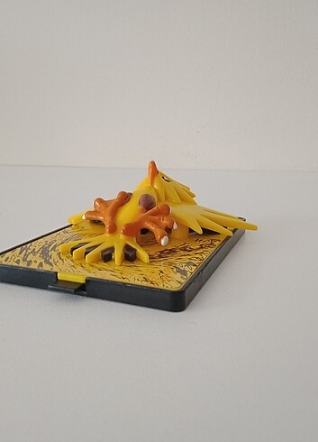  Beden Renk Burger King Pokemon 3D Power Cards Zapdos