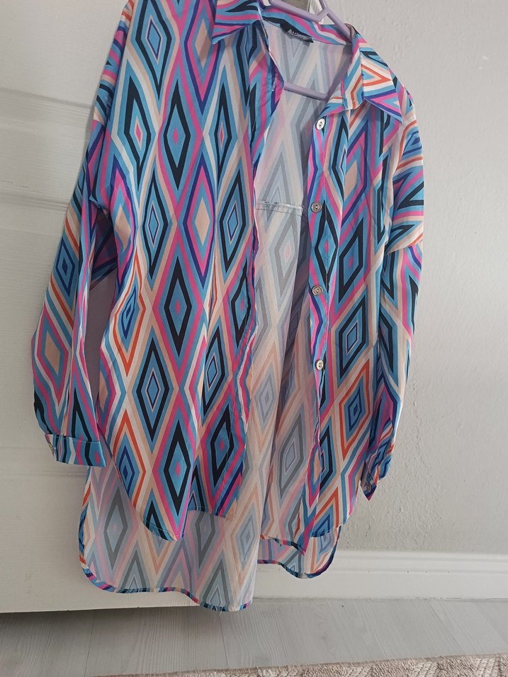 Renkli Desenli Uzun Kollu Kadın Gömlek - Görsel 3