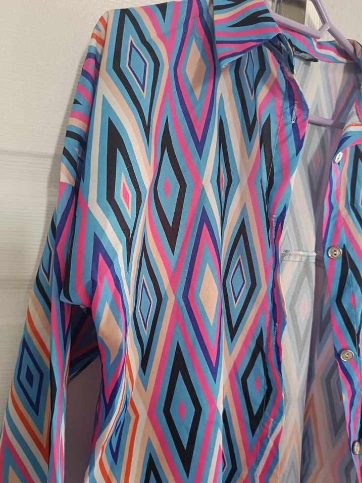 Renkli Desenli Uzun Kollu Kadın Gömlek - Görsel 2