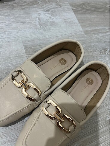 37 Beden Nude babet