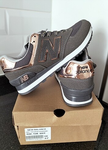 New balance spor ayakkabı 