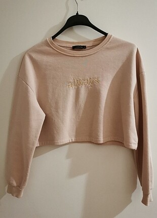 xs Beden TRENDYOLMİLLA CROP BEJ SWEATSHİRT