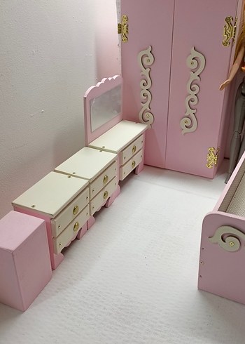 Pembe Bebek Mobilyası ve Bebekler - Görsel 2