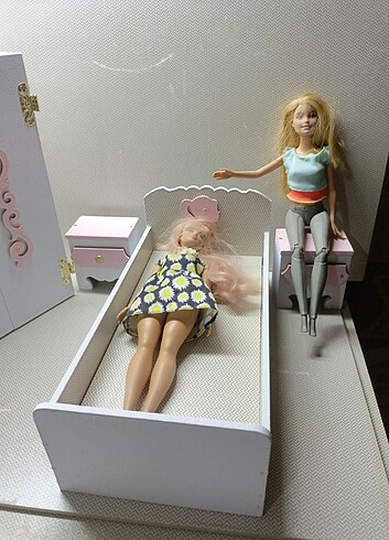 Beden Barbie boy yatak seti