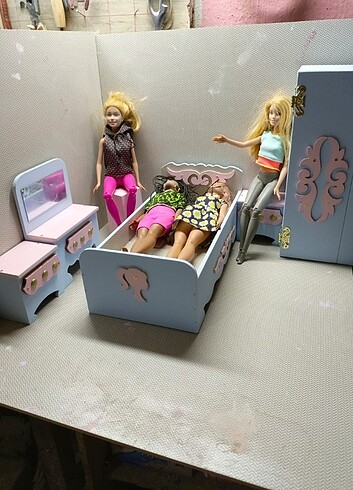 Barbie Barbie yatak seti