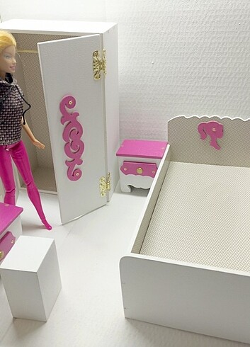 Barbie Barbie boy yatak seti