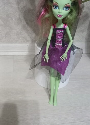  MONSTER HIGH VENUS
