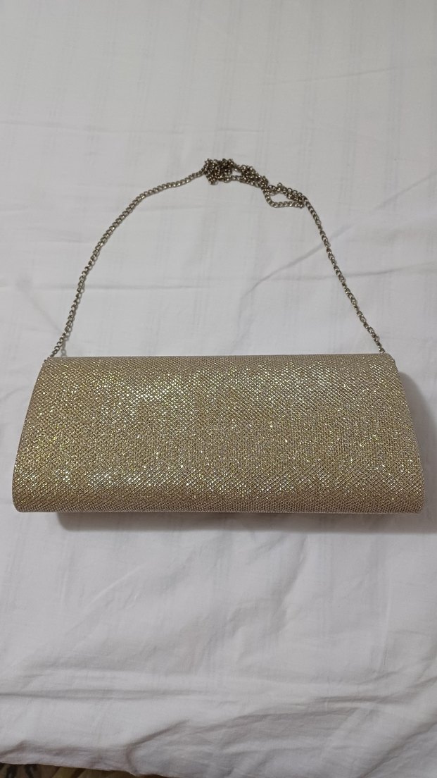 Zincir Detaylı Altın Renkli Yılan Desenli Kadın Abiye Çanta - Görsel 2