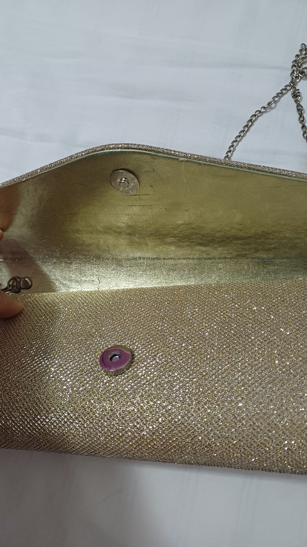 Zincir Detaylı Altın Renkli Yılan Desenli Kadın Abiye Çanta - Görsel 3