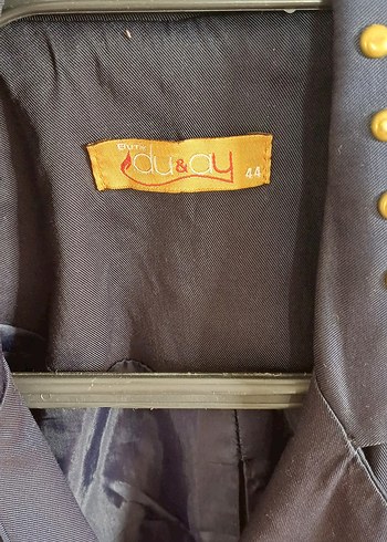 Düğme Süslü Lajivert Deri Görünümlü Kadın Ceket - Görsel 5